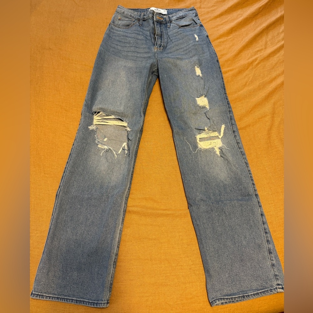 Hollister Curvy Ultra High-Rise Dad Jean